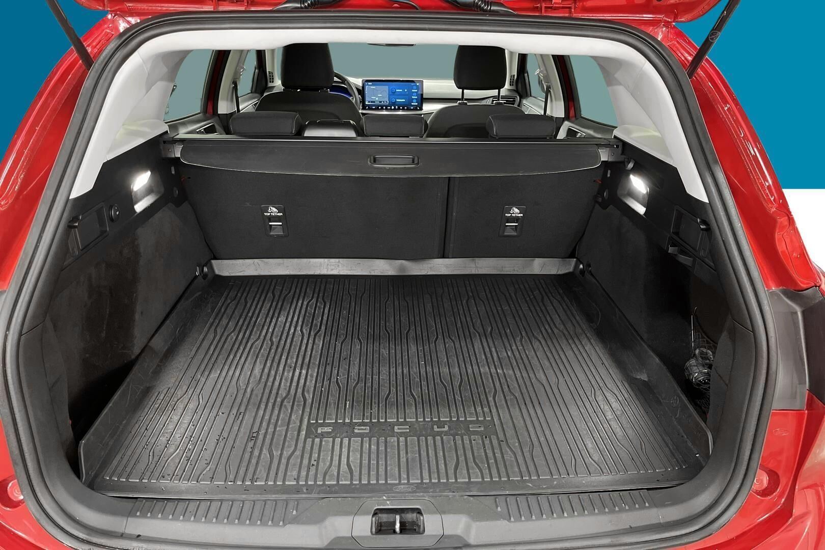 Ford Focus iso kuva 12