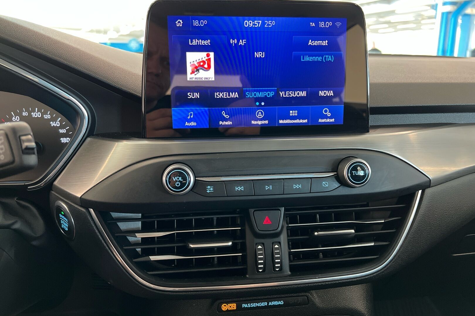 Ford Focus iso kuva 13