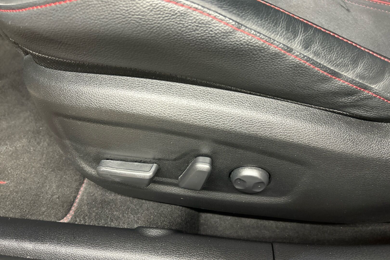 Kia ProCeed iso kuva 14