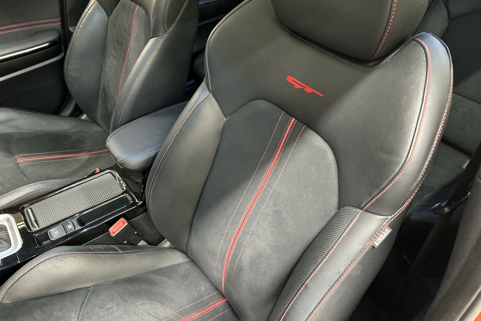 Kia ProCeed iso kuva 25