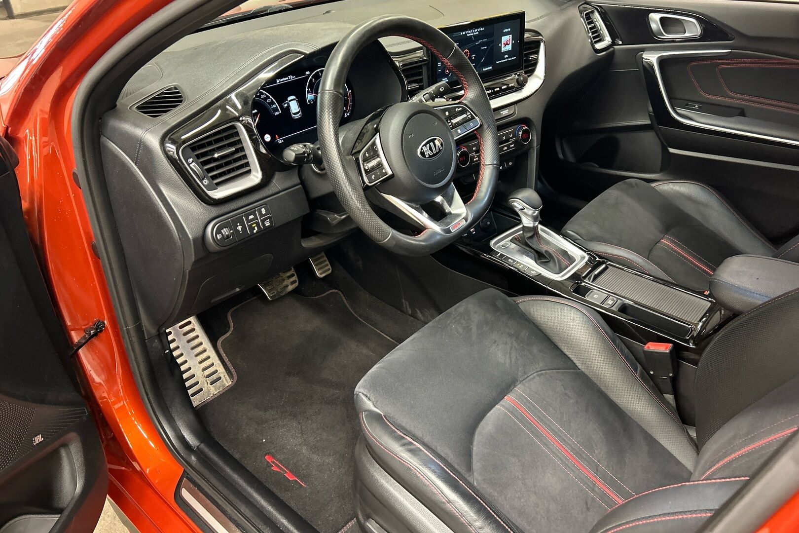 Kia ProCeed iso kuva 7