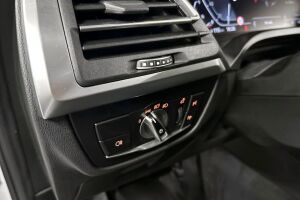 BMW X3 esikatselu 17