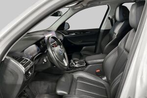 BMW X3 esikatselu 8