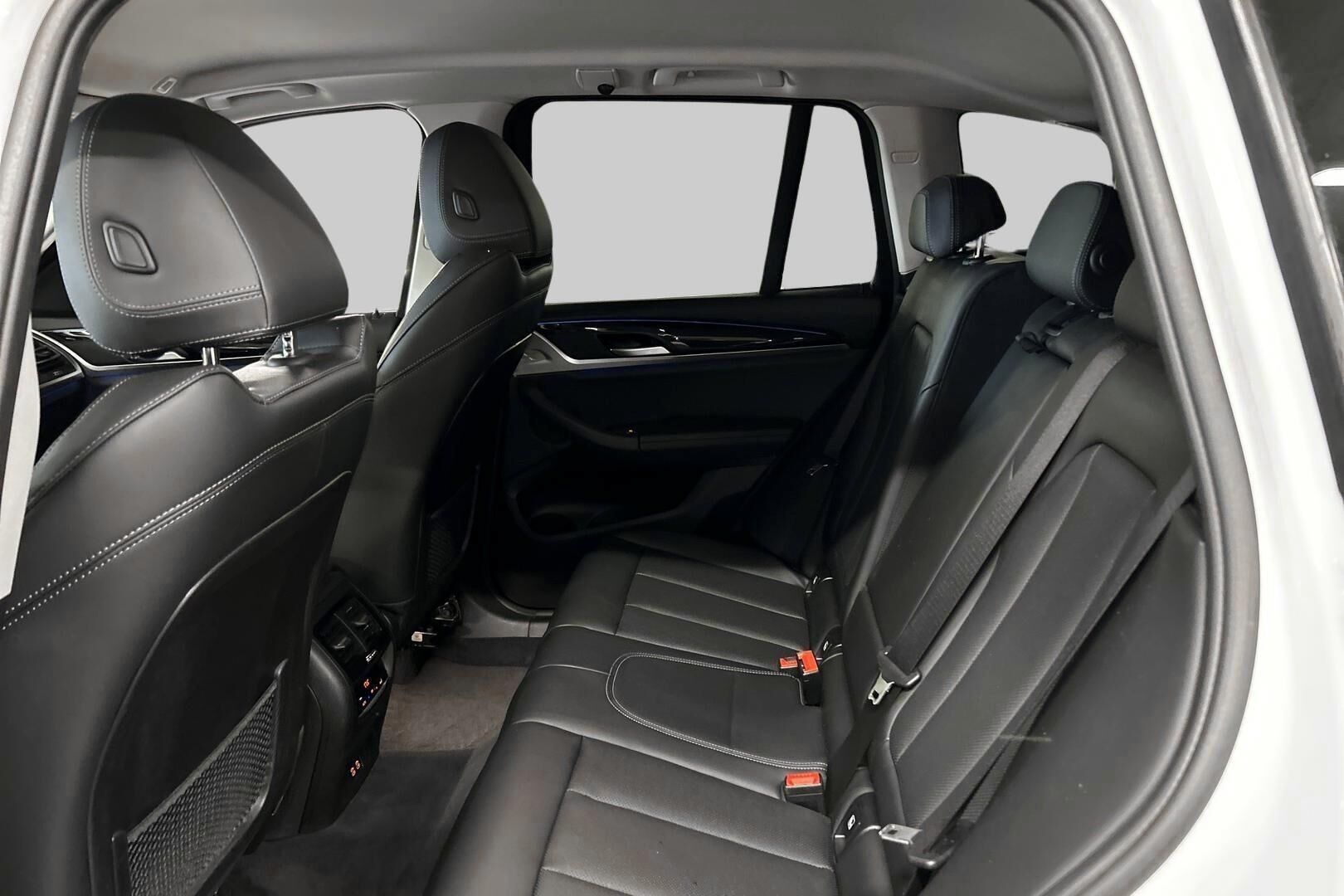 BMW X3 iso kuva 9
