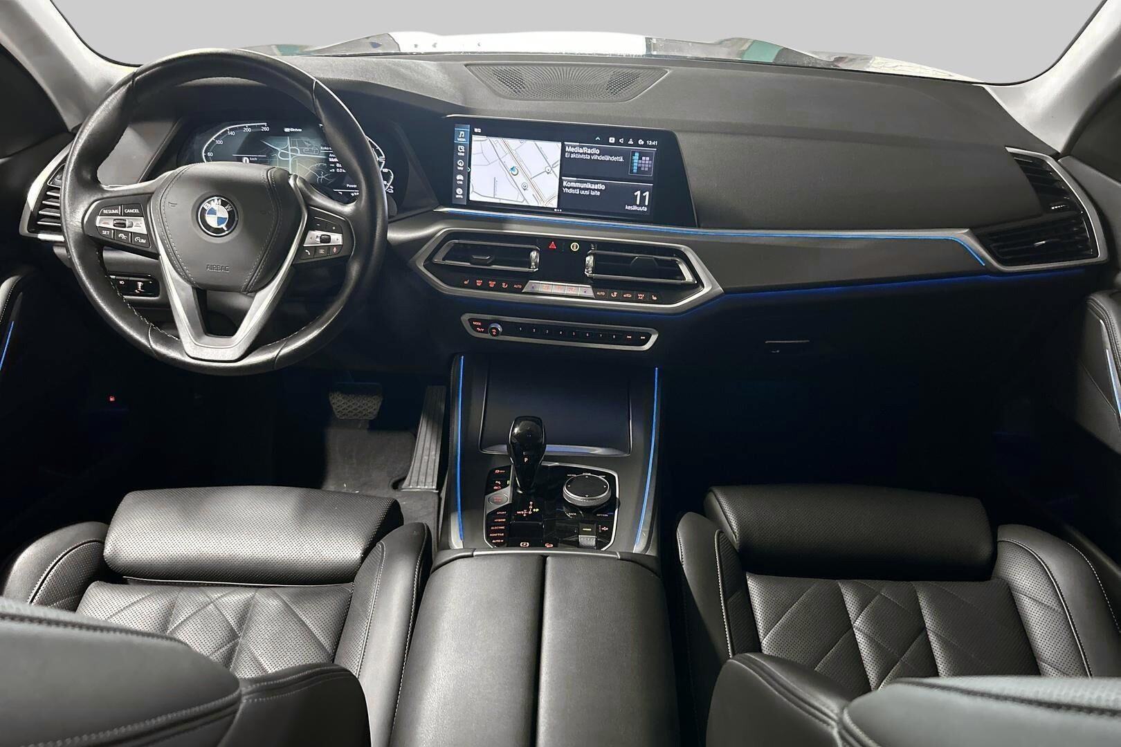 BMW X5 iso kuva 7