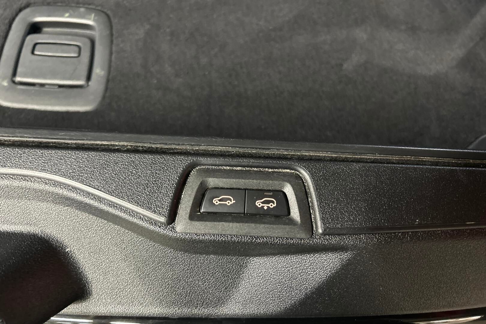 BMW X5 iso kuva 10