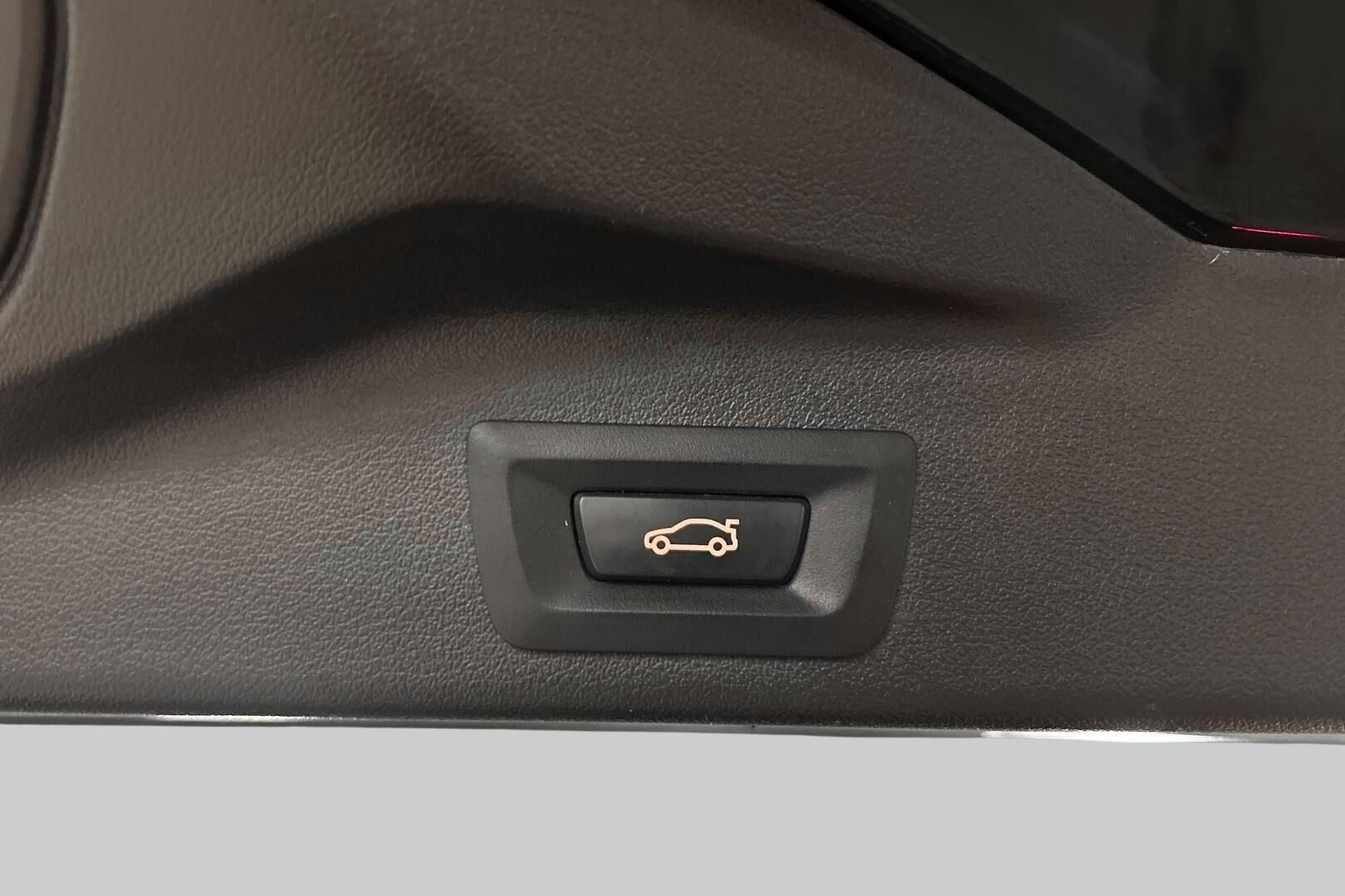 BMW X5 iso kuva 11
