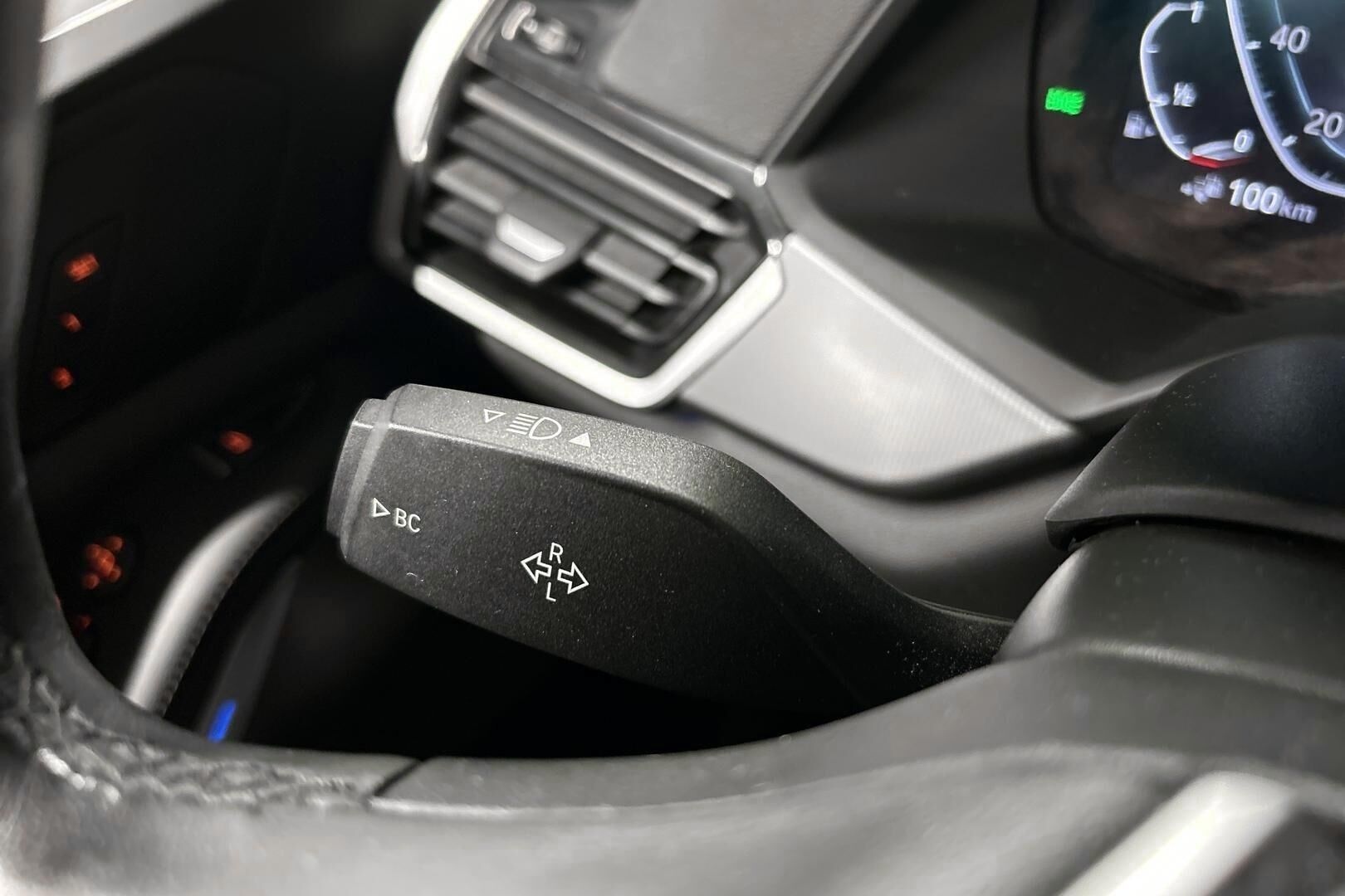 BMW X5 iso kuva 16