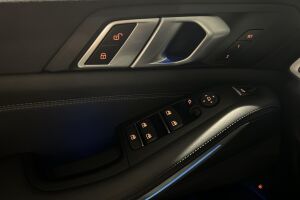 BMW X5 esikatselu 18