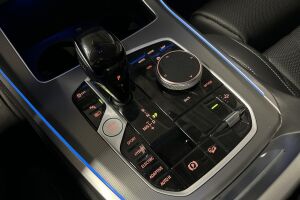 BMW X5 esikatselu 28