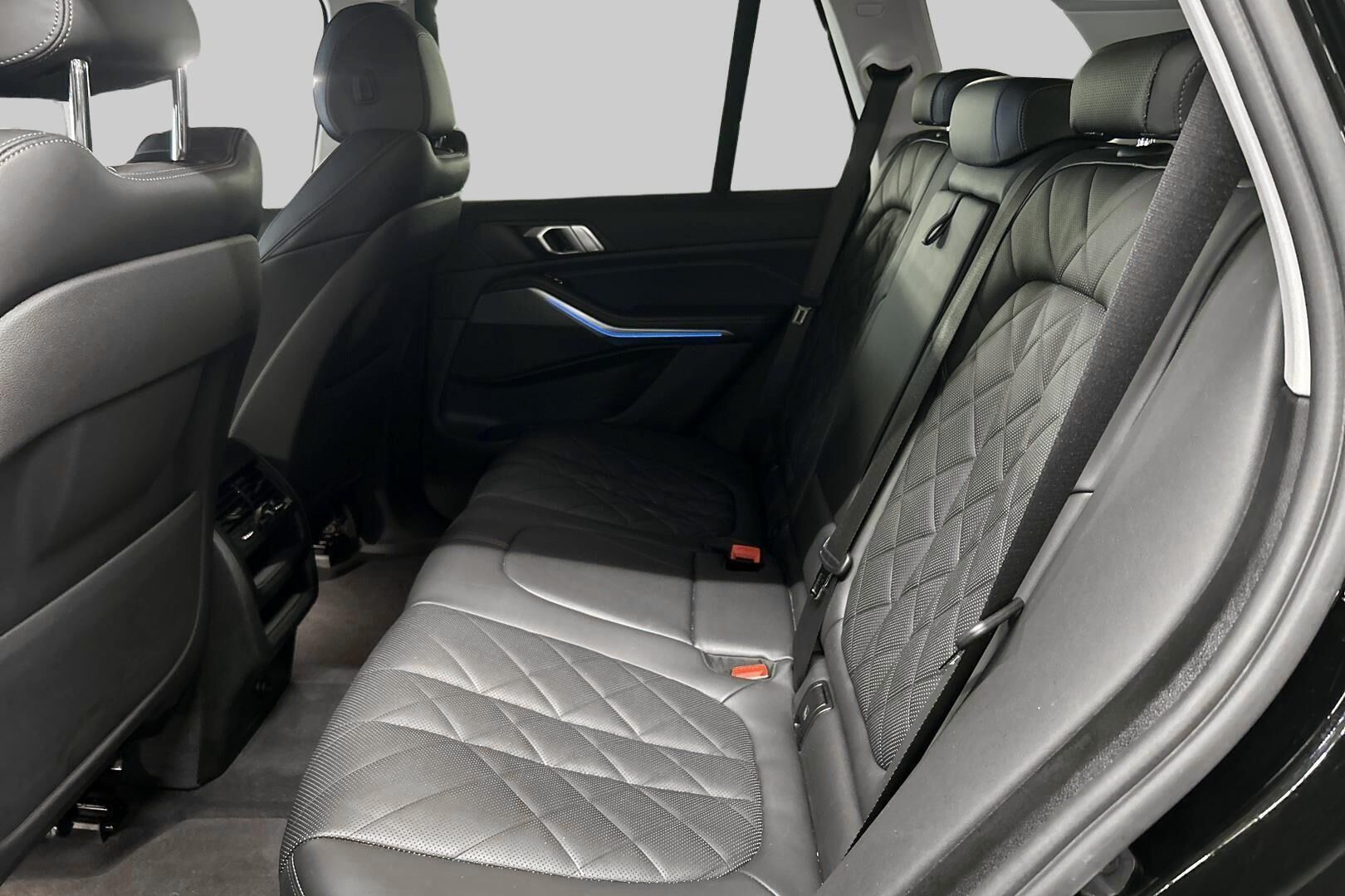 BMW X5 iso kuva 6