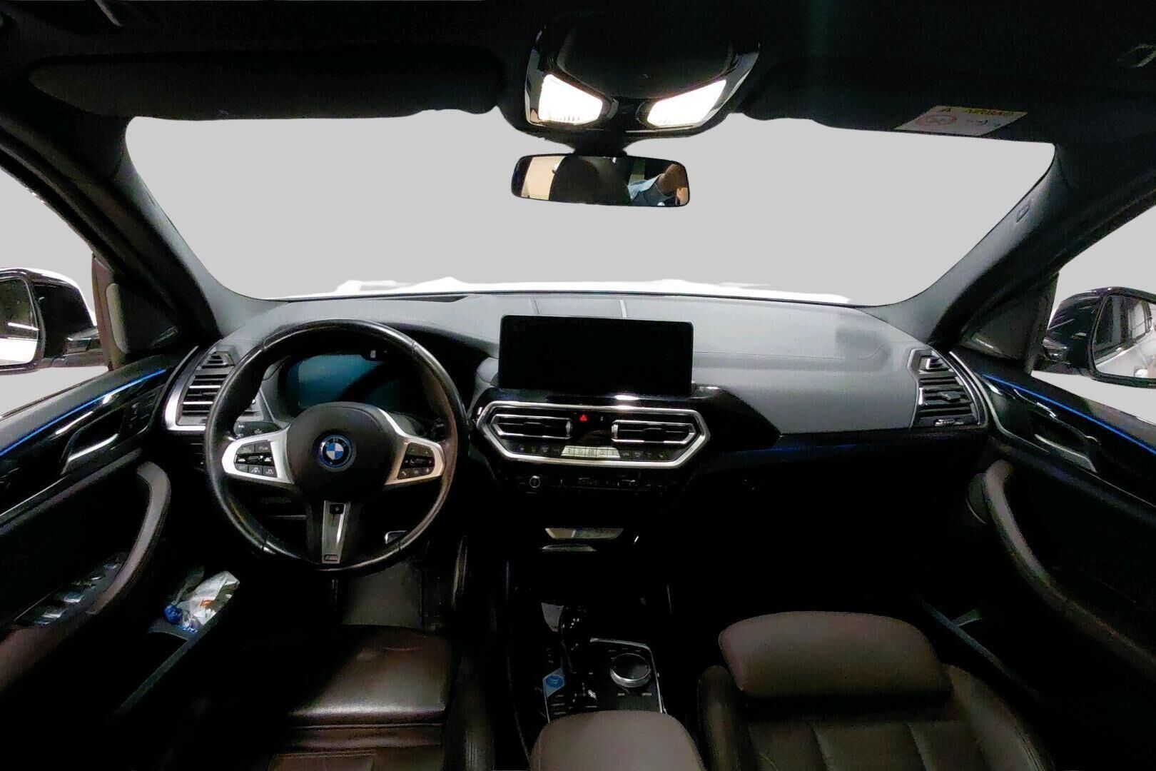 BMW iX3 iso kuva 1