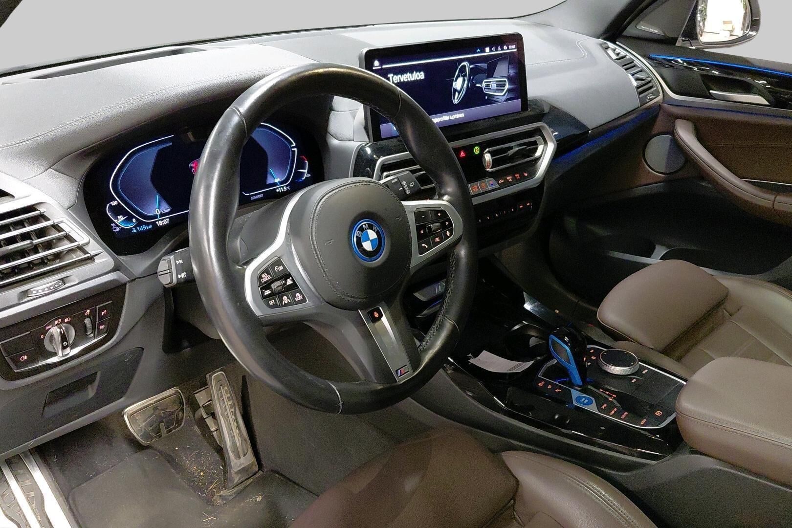 BMW iX3 iso kuva 3