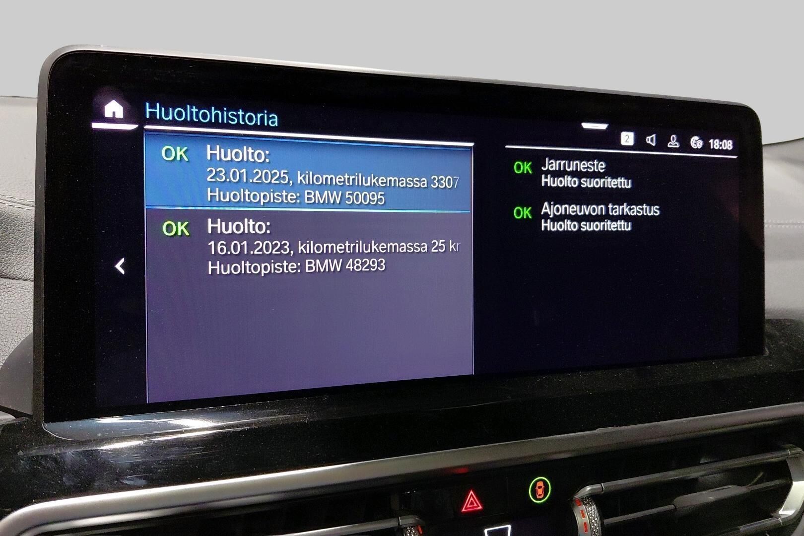 BMW iX3 iso kuva 7
