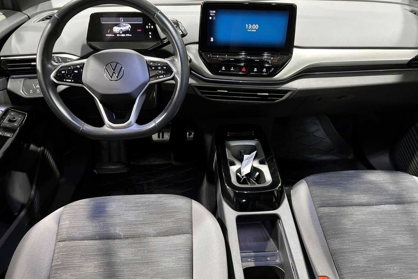 Volkswagen ID.4 iso kuva 10