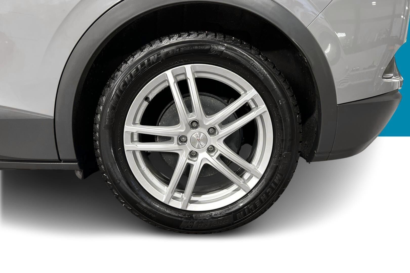 Volkswagen ID.4 iso kuva 12