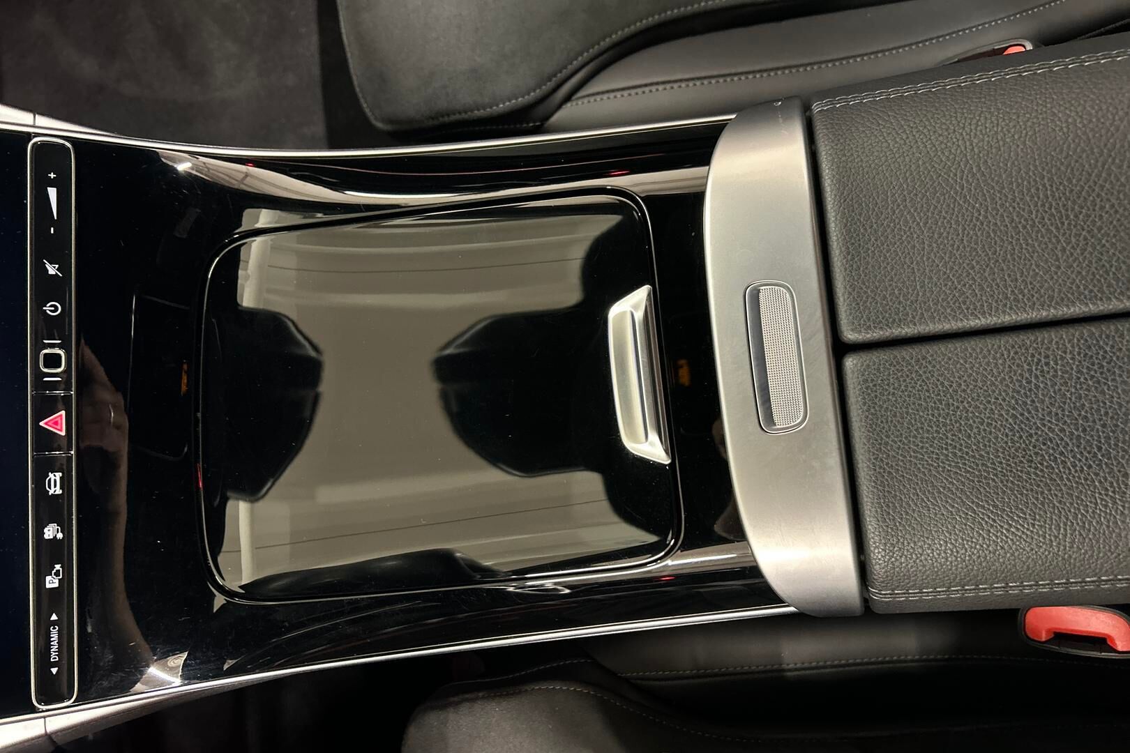 Mercedes-Benz C iso kuva 15