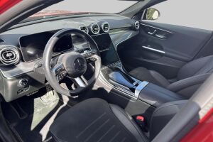 Mercedes-Benz C esikatselu 2