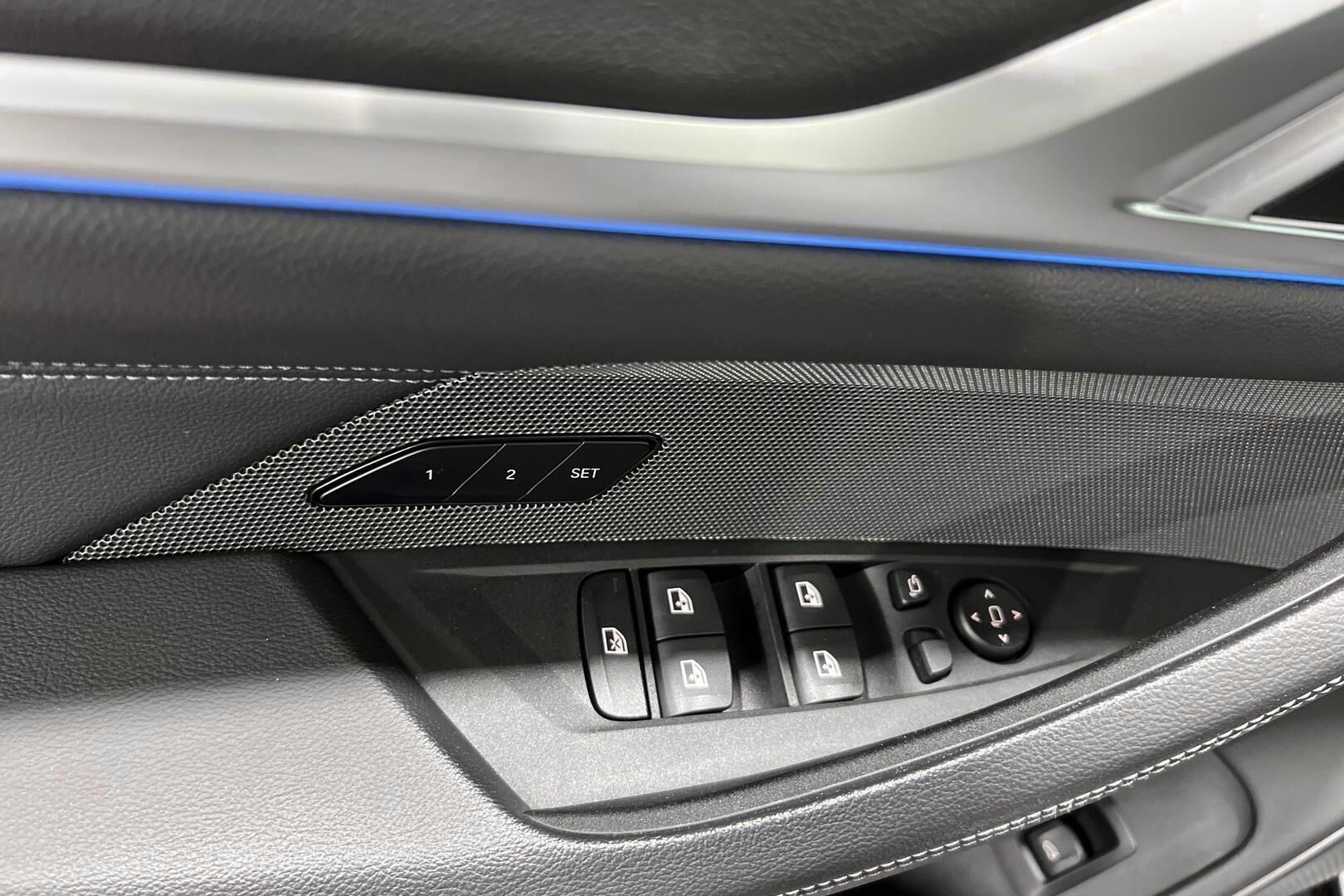 BMW i4 M50 iso kuva 15