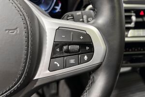 BMW iX3 esikatselu 15