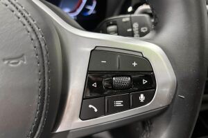 BMW iX3 esikatselu 18