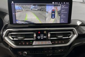 BMW iX3 esikatselu 22