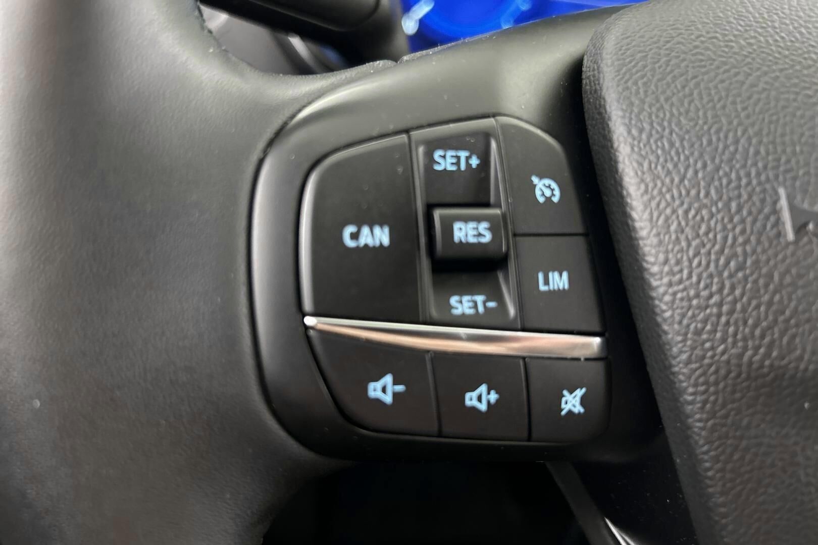 Ford Focus iso kuva 23