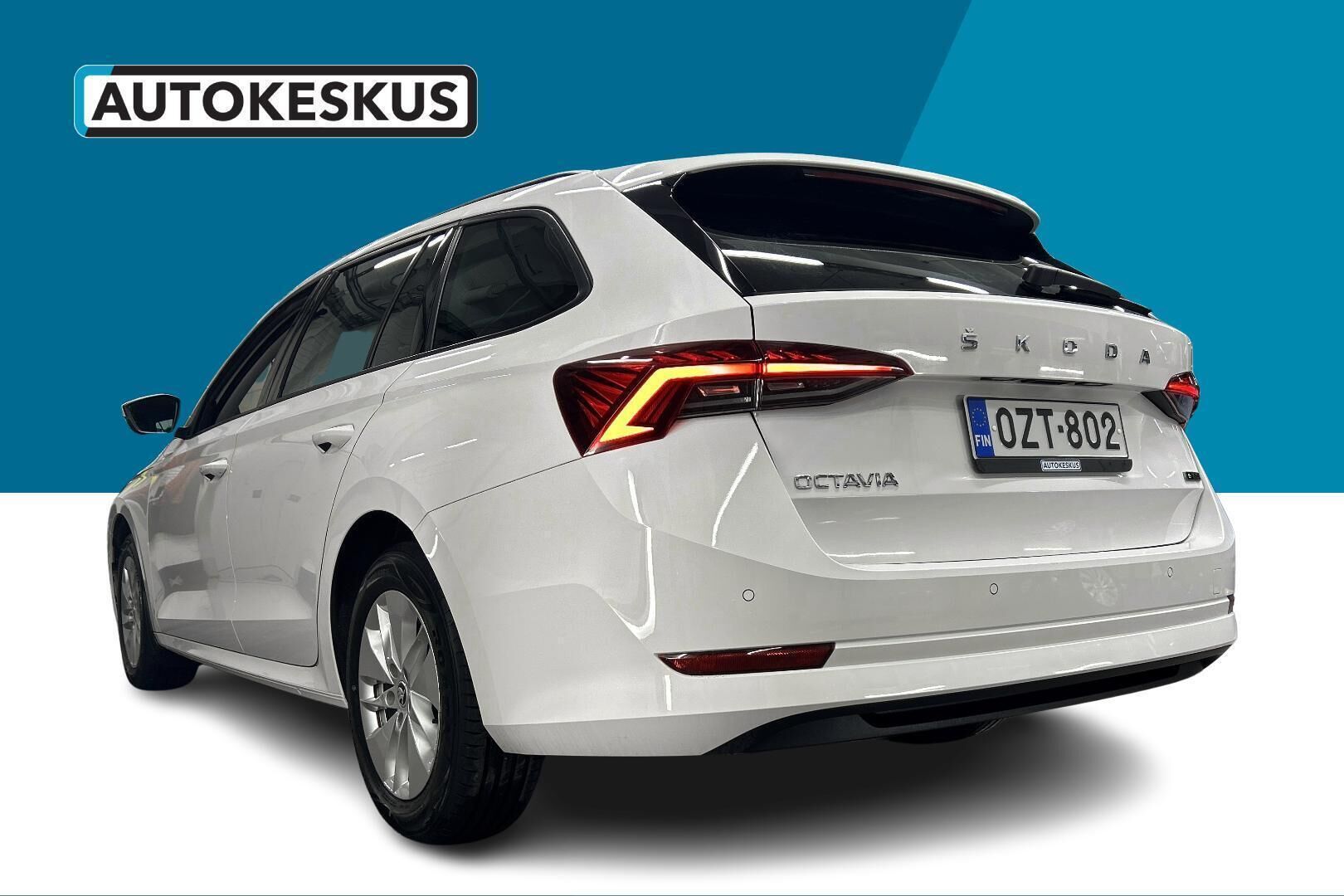 SKODA Octavia iso kuva 6