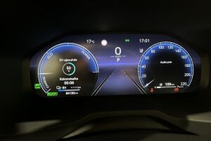 Toyota RAV4 Plug-in esikatselu 14