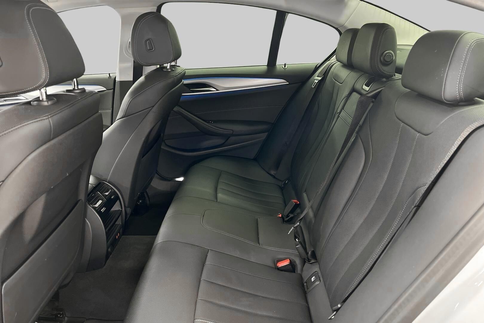 BMW 5-sarja iso kuva 19