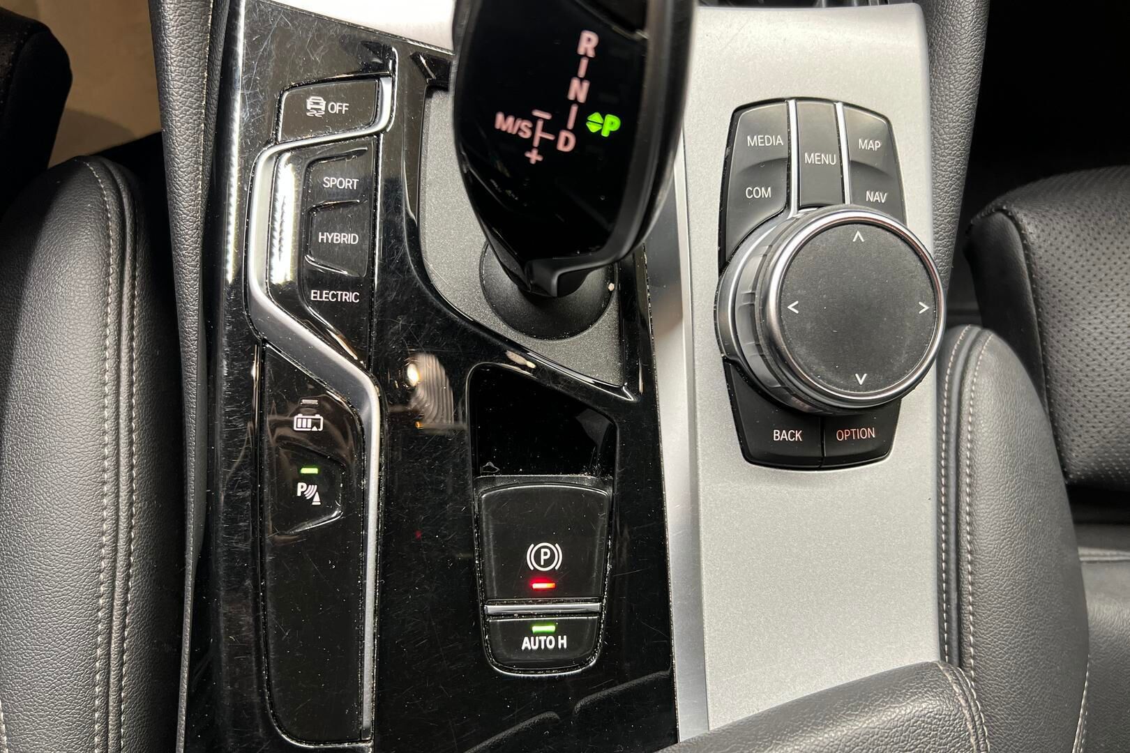 BMW 5-sarja iso kuva 14