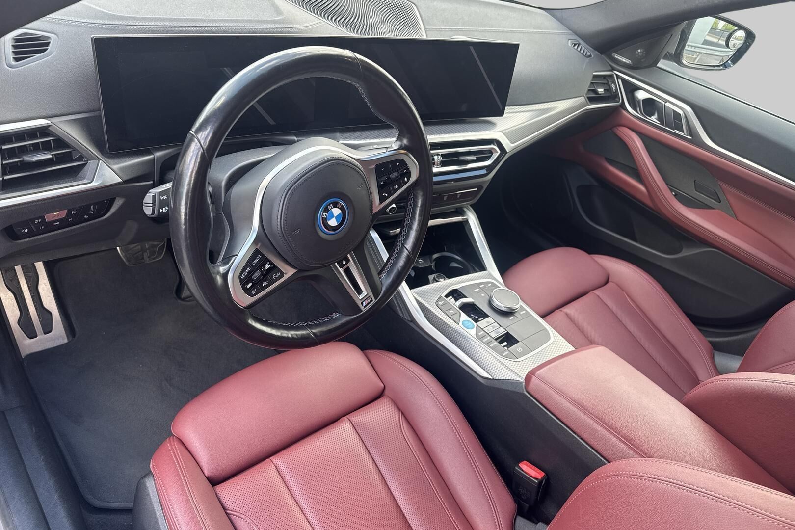 BMW i4 iso kuva 1