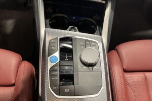 BMW i4 esikatselu 23