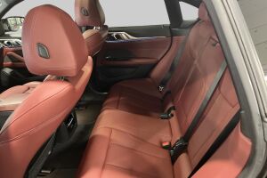 BMW i4 esikatselu 8