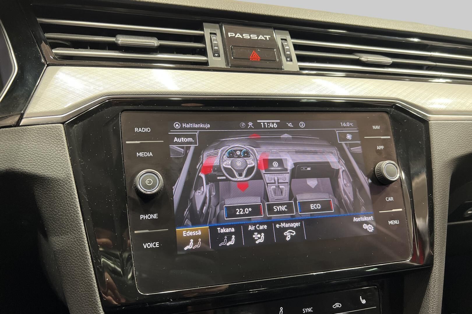 VOLKSWAGEN PASSAT iso kuva 18