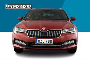 Skoda Superb esikatselu 2