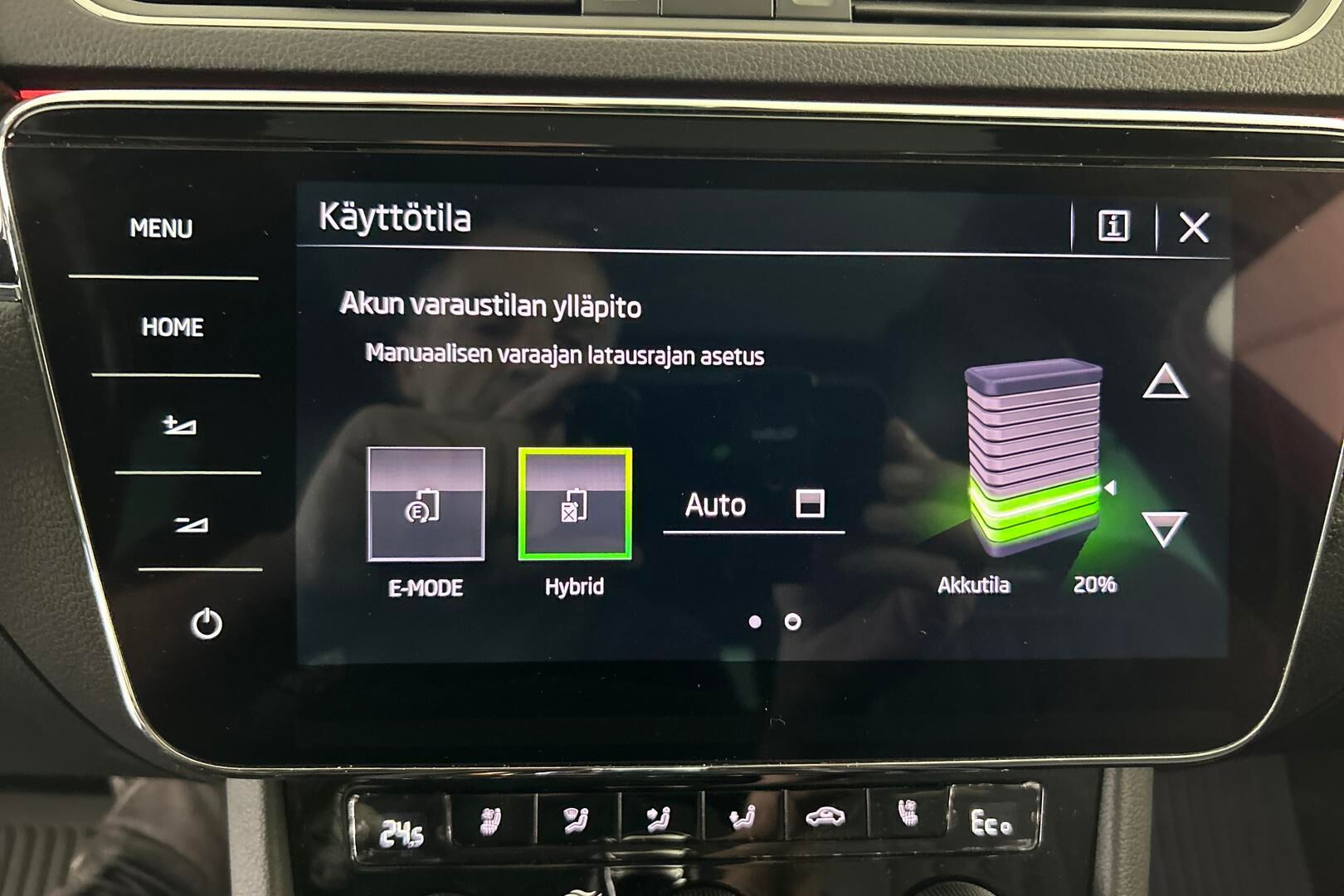 Skoda Superb iso kuva 20