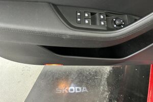 Skoda Superb esikatselu 32