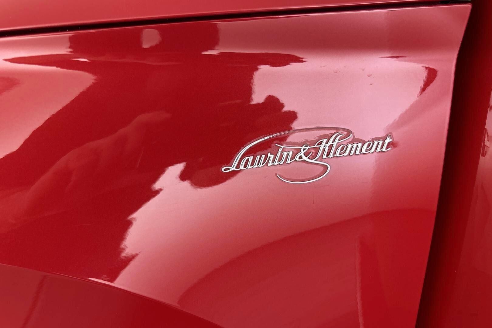 Skoda Superb iso kuva 33