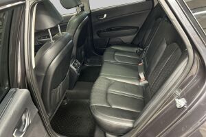 Kia Optima esikatselu 8