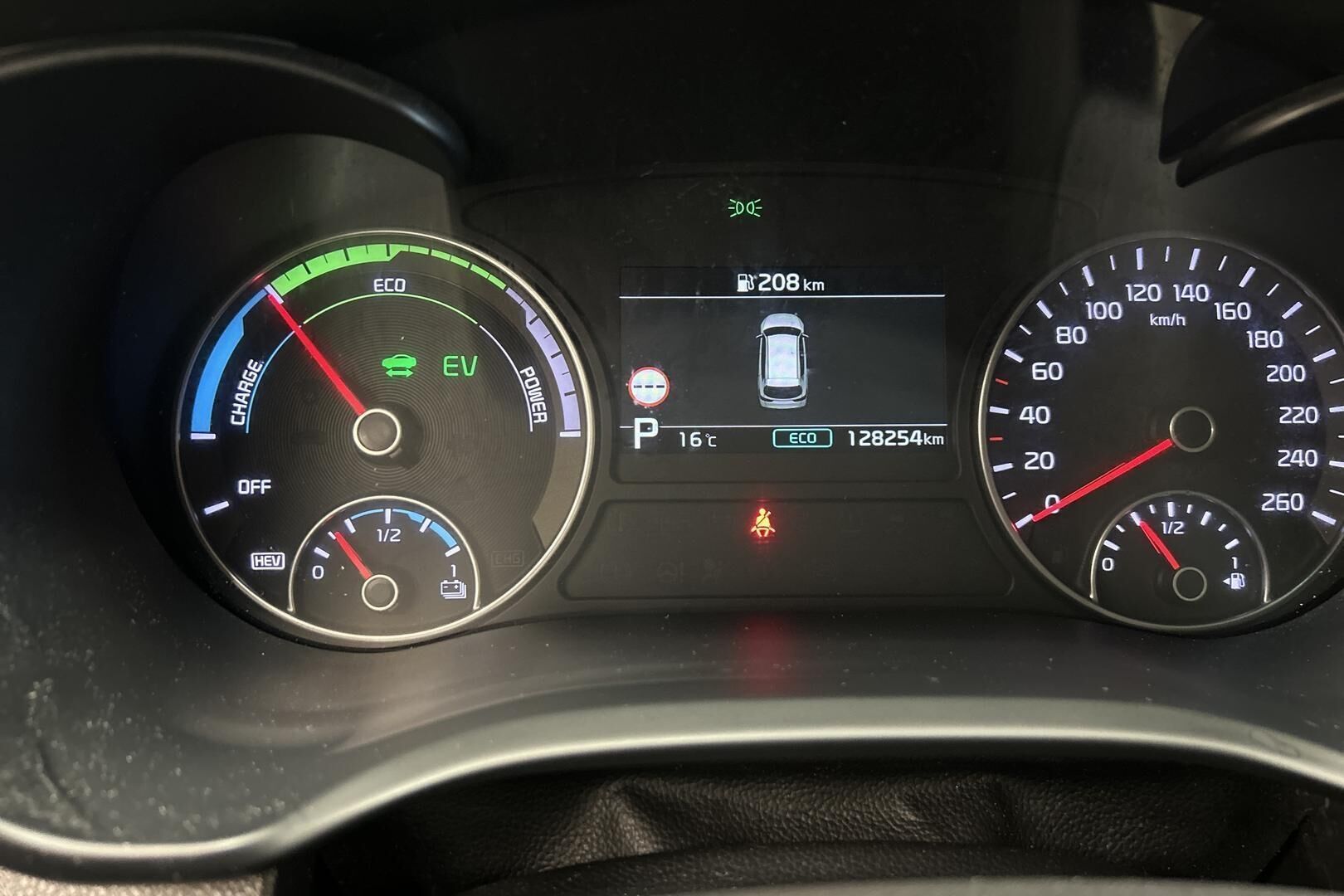 Kia Optima iso kuva 21