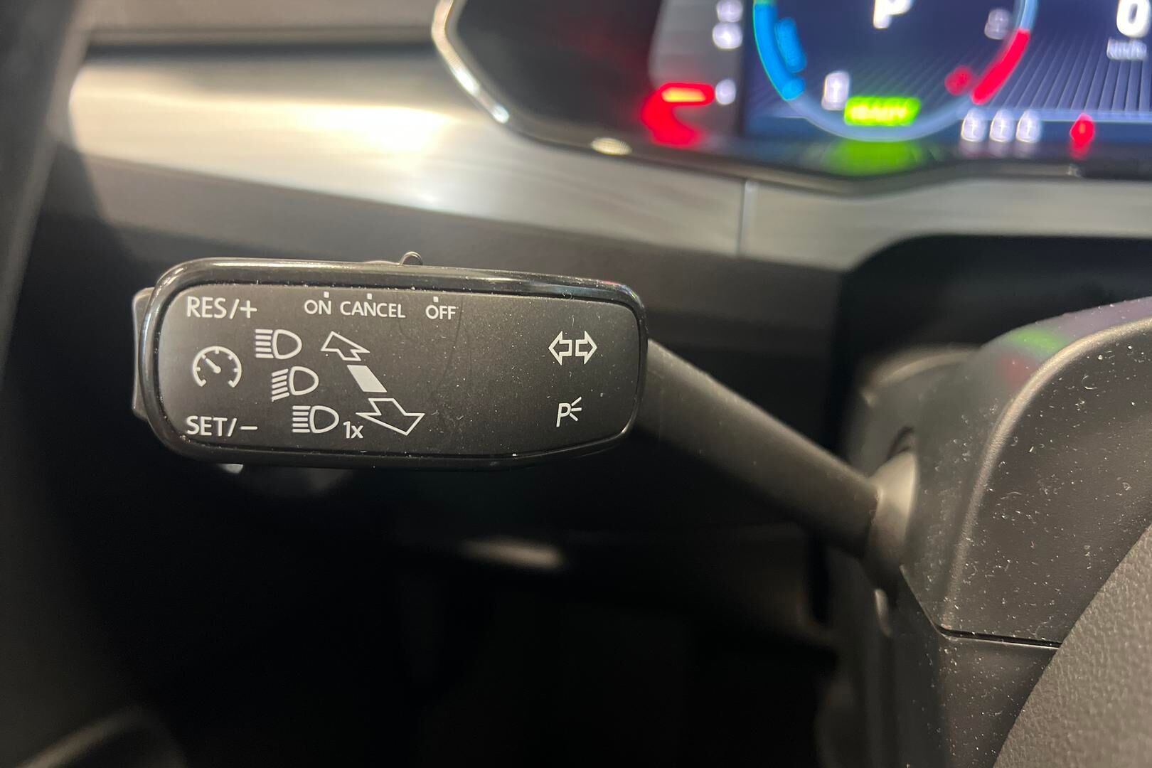 Skoda Superb iso kuva 14