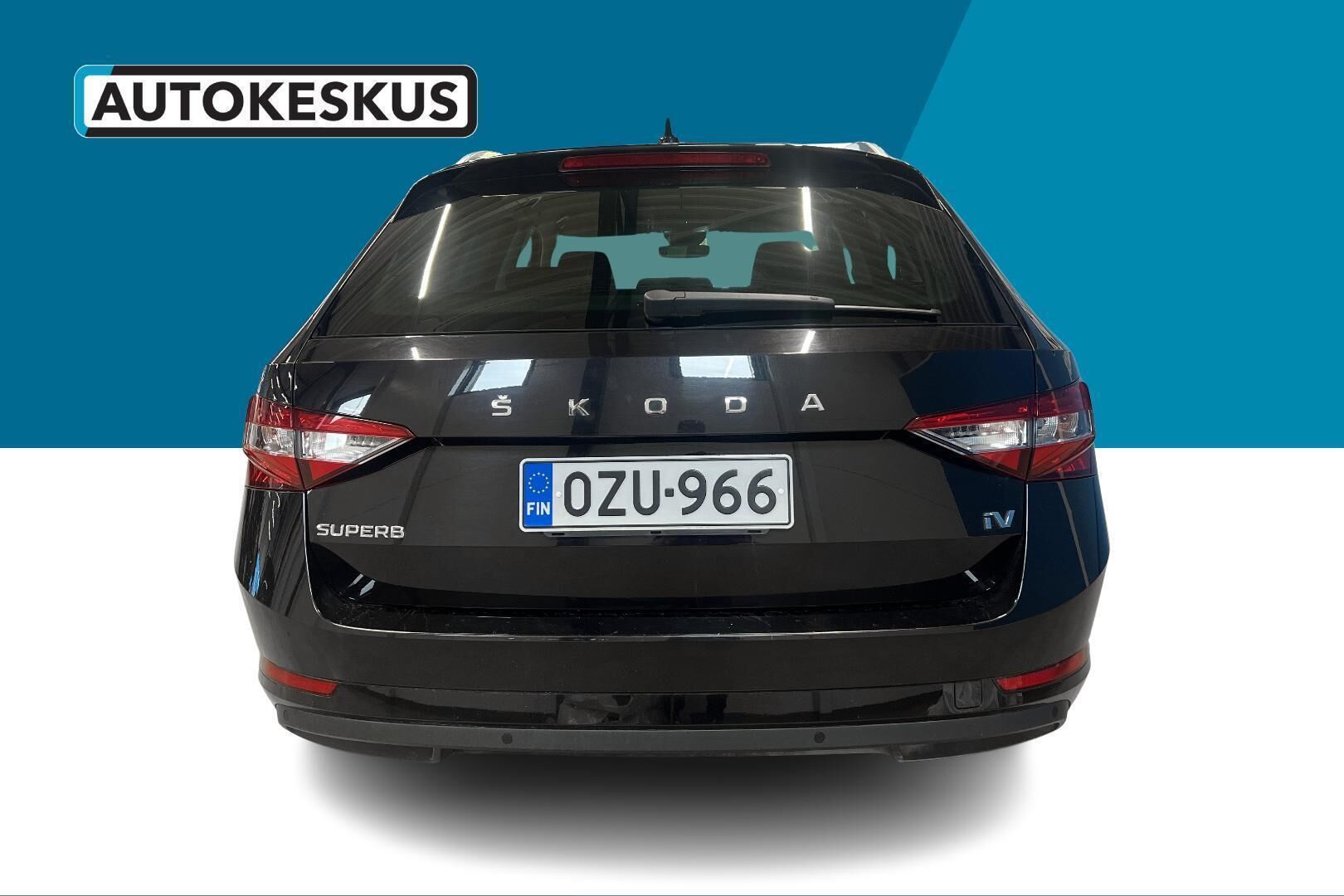 Skoda Superb iso kuva 5