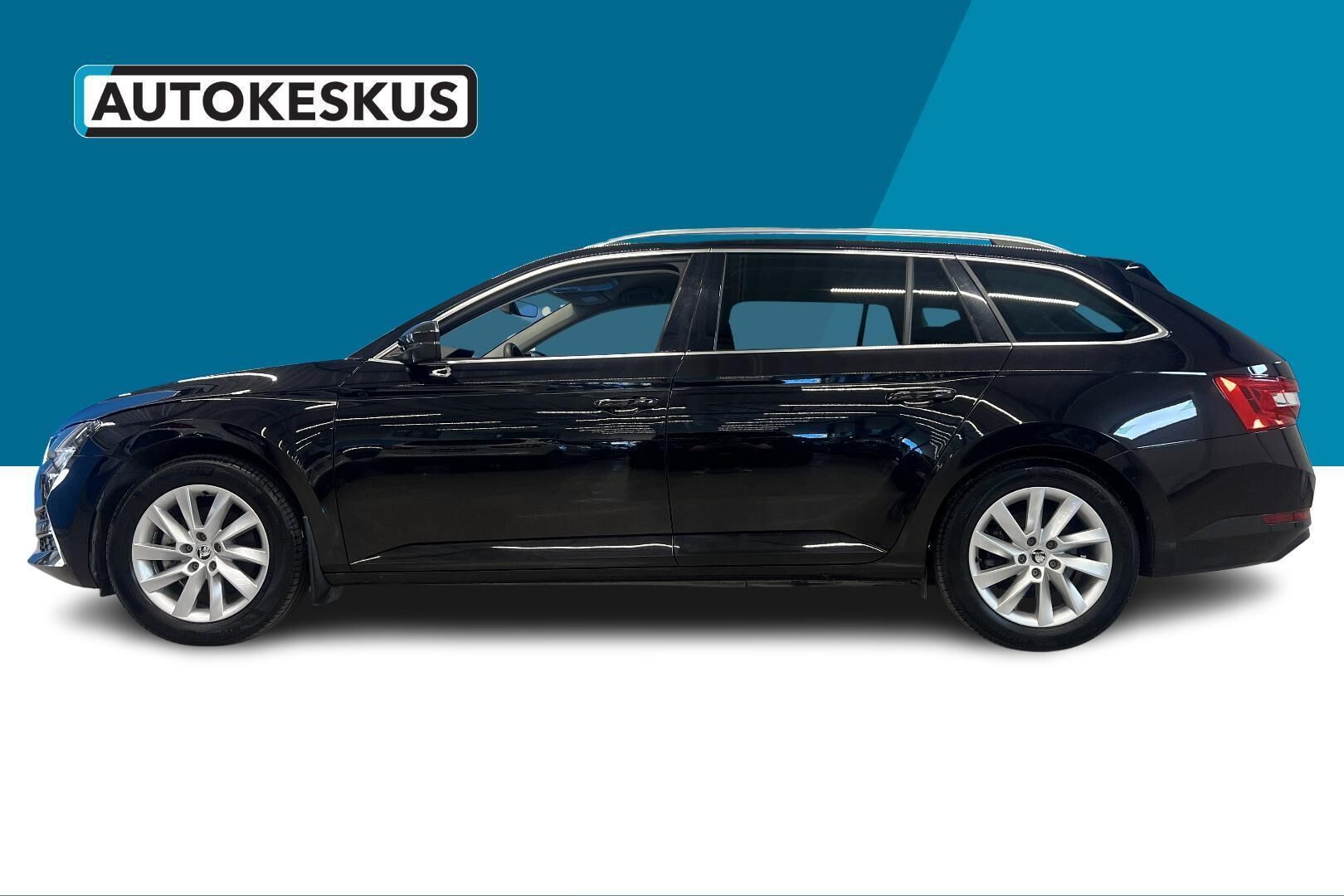 Skoda Superb iso kuva 7