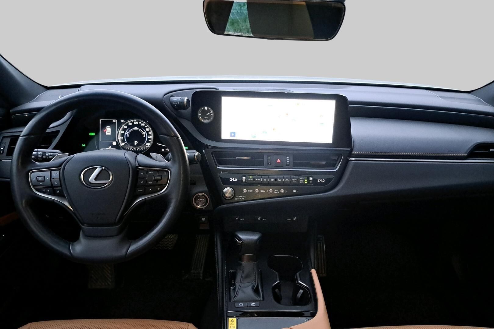 Lexus ES iso kuva 3