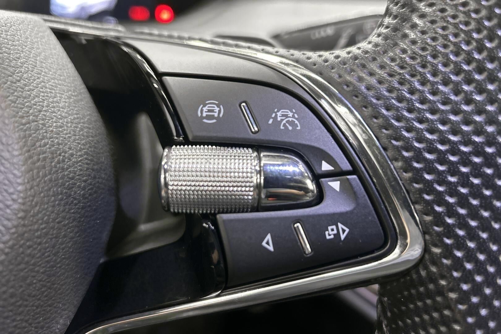 Skoda Enyaq iso kuva 18