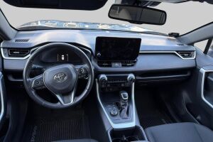 Toyota RAV4 Plug-in esikatselu 1