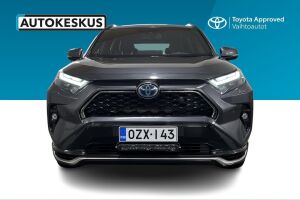 Toyota RAV4 Plug-in esikatselu 1