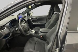 Toyota RAV4 Plug-in esikatselu 7