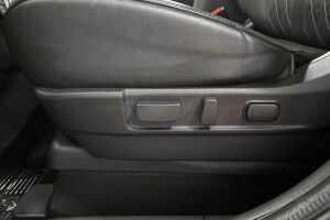 Mitsubishi Outlander PHEV esikatselu 21